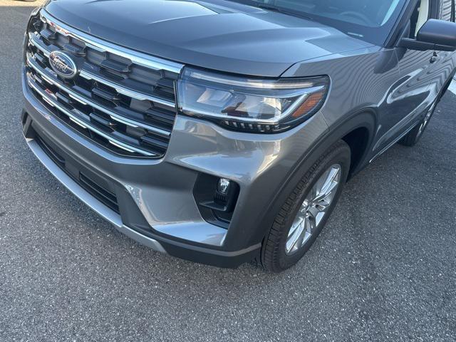 new 2025 Ford Explorer car, priced at $45,324