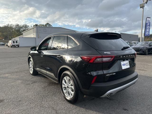 new 2025 Ford Escape car, priced at $28,978