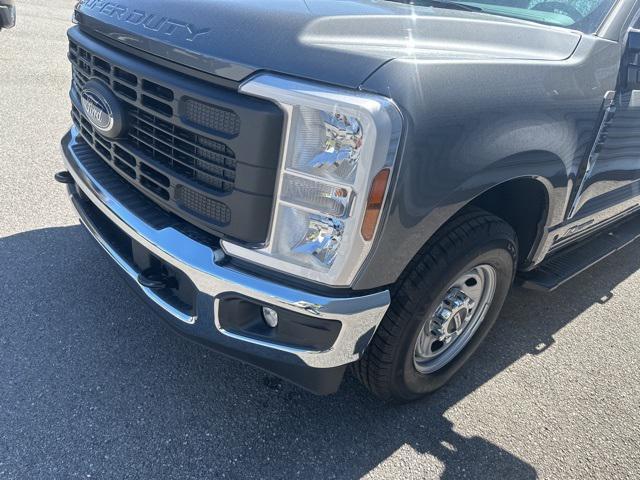 new 2025 Ford F-250 car, priced at $58,175