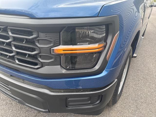 new 2025 Ford F-150 car, priced at $31,976