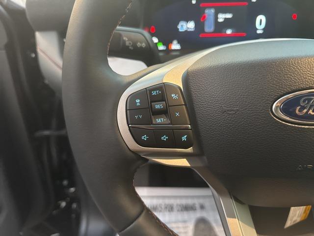 new 2025 Ford Explorer car, priced at $40,282