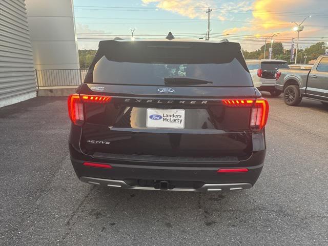new 2025 Ford Explorer car, priced at $40,282