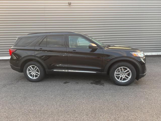 new 2025 Ford Explorer car, priced at $40,282