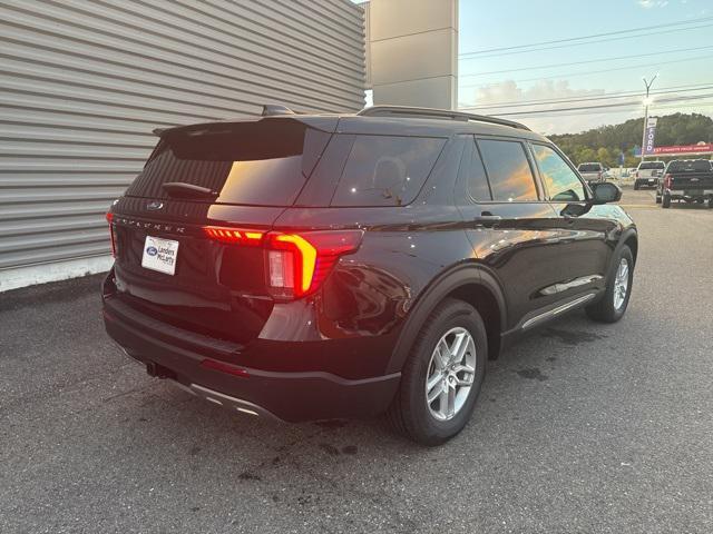 new 2025 Ford Explorer car, priced at $40,282