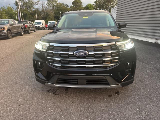 new 2025 Ford Explorer car, priced at $40,282