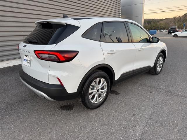 new 2025 Ford Escape car, priced at $27,995