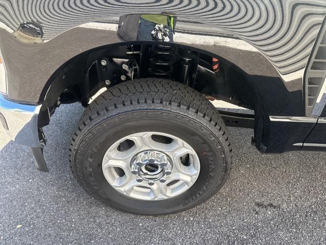 new 2025 Ford F-250 car, priced at $57,036