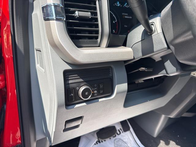 new 2025 Ford F-250 car, priced at $58,081
