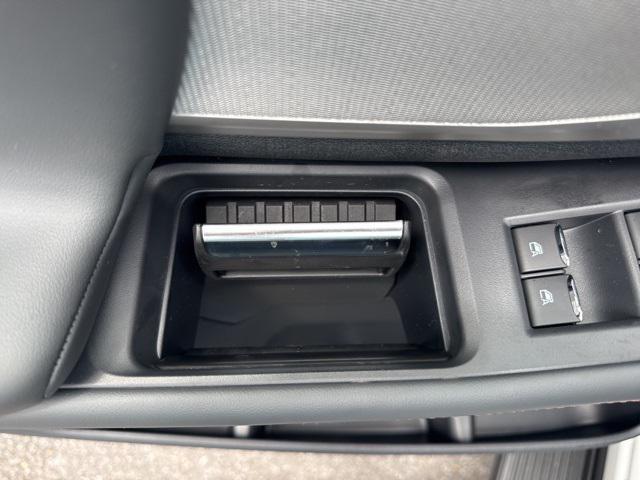 new 2025 Ford Expedition car, priced at $60,060