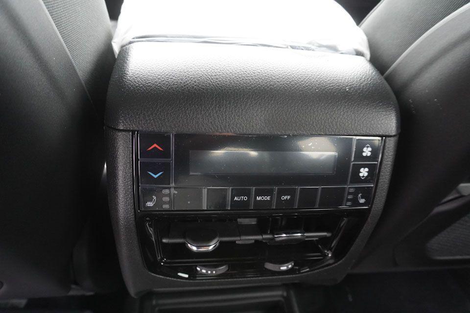 new 2025 Jeep Grand Cherokee L car, priced at $43,849