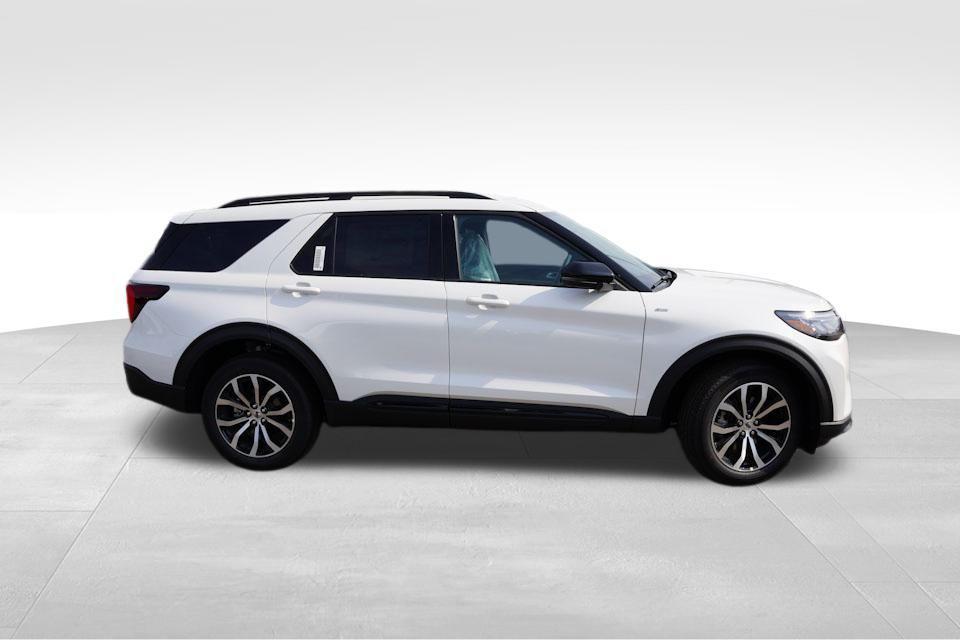 new 2025 Ford Explorer car, priced at $44,753