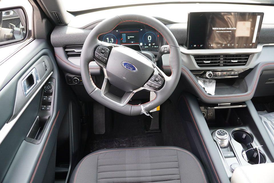 new 2025 Ford Explorer car, priced at $45,254