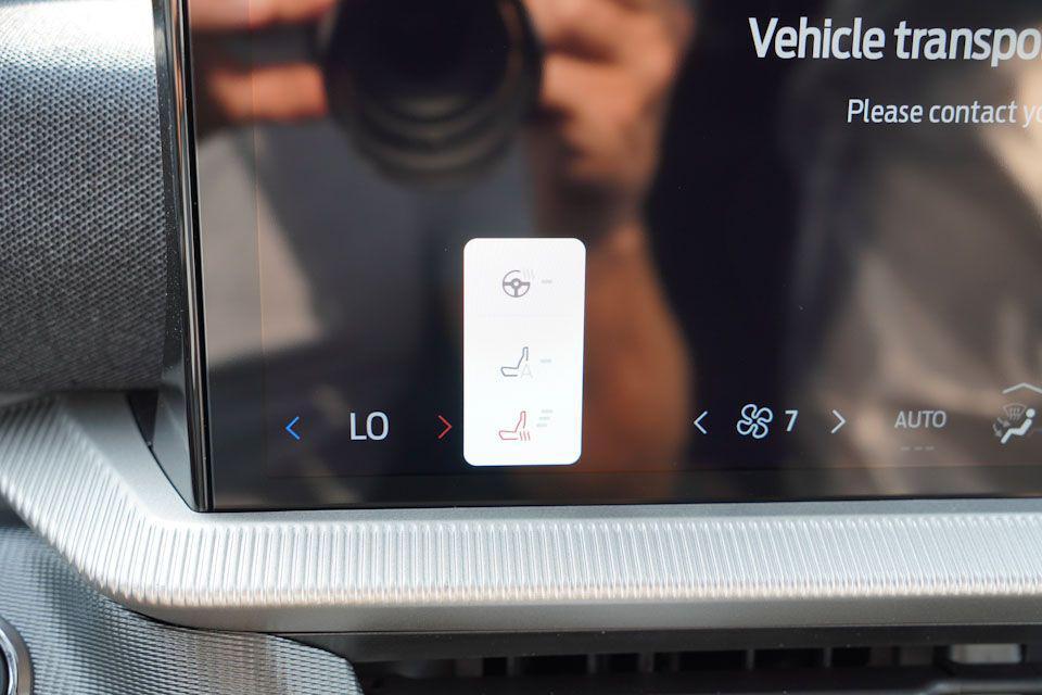 new 2025 Ford Explorer car, priced at $45,254
