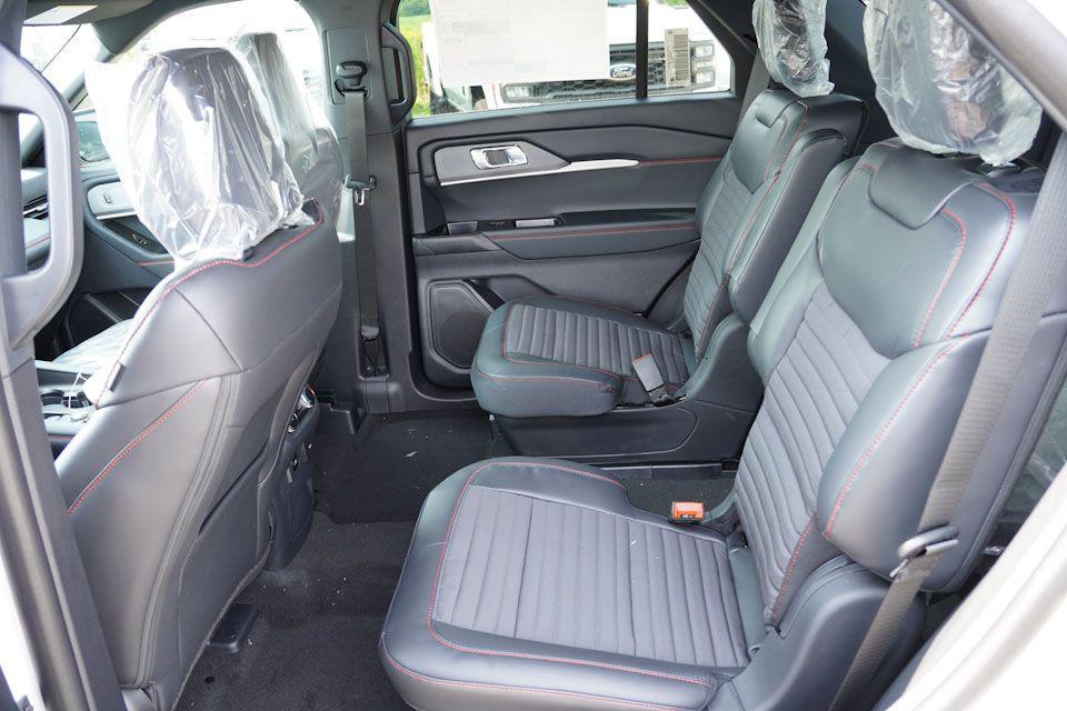 new 2025 Ford Explorer car, priced at $45,254