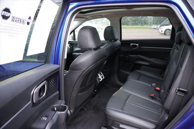 used 2023 Kia Sorento car, priced at $27,278