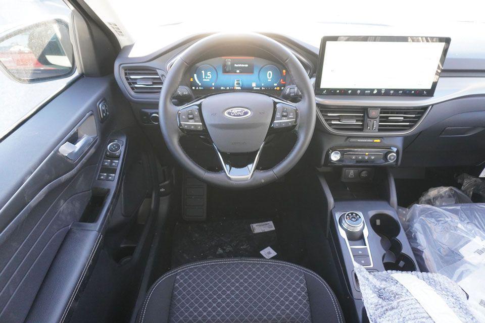 new 2025 Ford Escape car, priced at $27,598