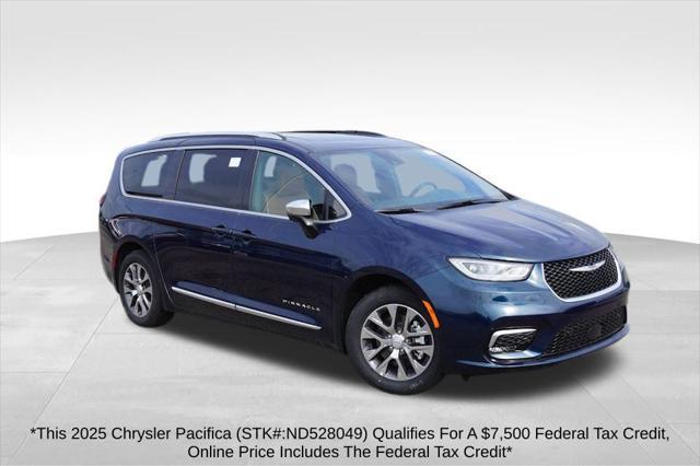 new 2025 Chrysler Pacifica car, priced at $43,697