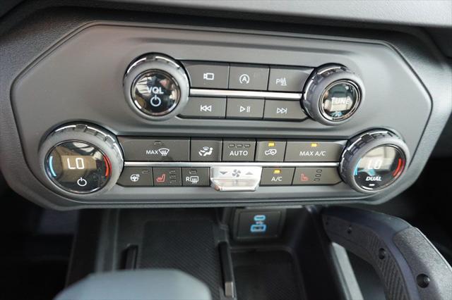 new 2025 Ford Bronco car, priced at $55,561