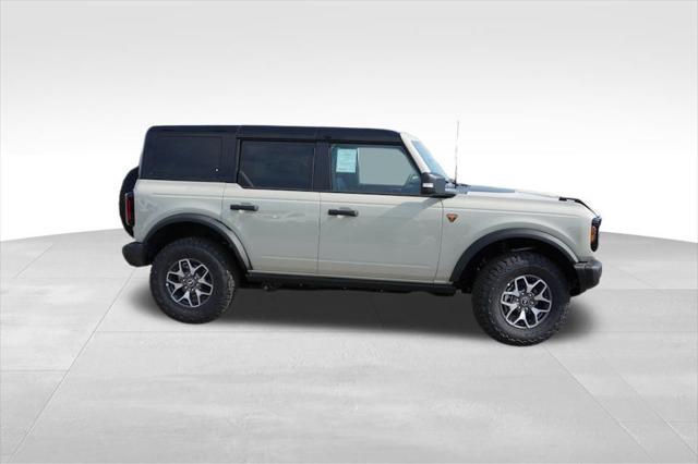new 2025 Ford Bronco car, priced at $56,911