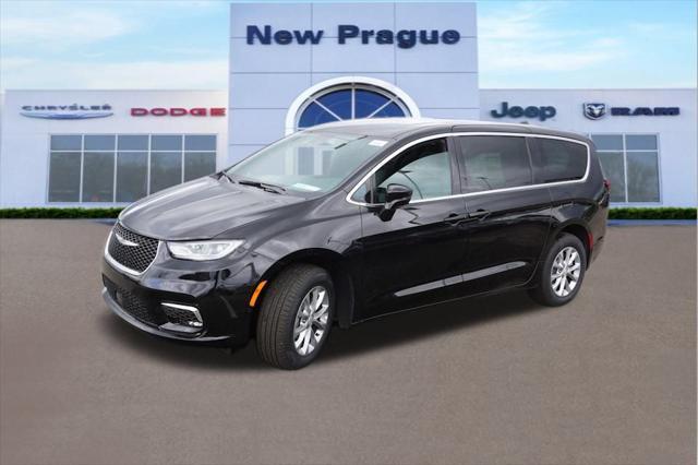 new 2025 Chrysler Pacifica car, priced at $44,721