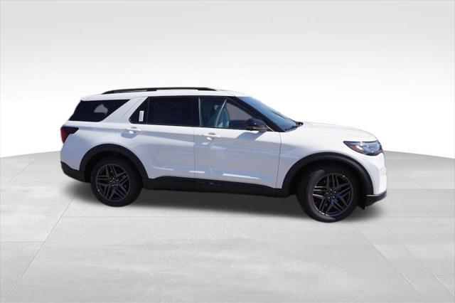 new 2025 Ford Explorer car, priced at $55,815