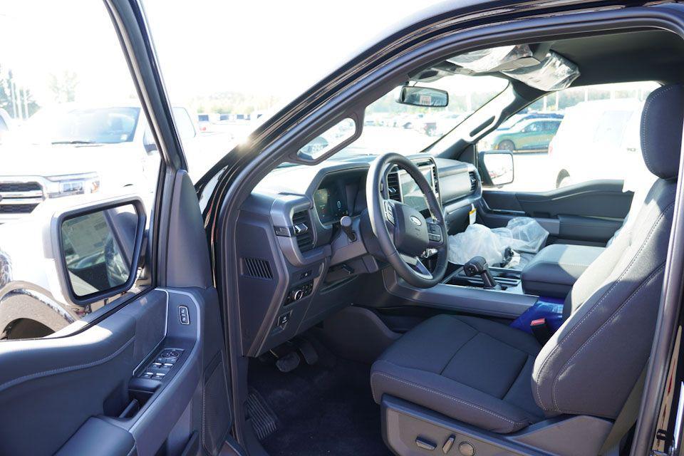 new 2025 Ford F-150 car, priced at $59,215