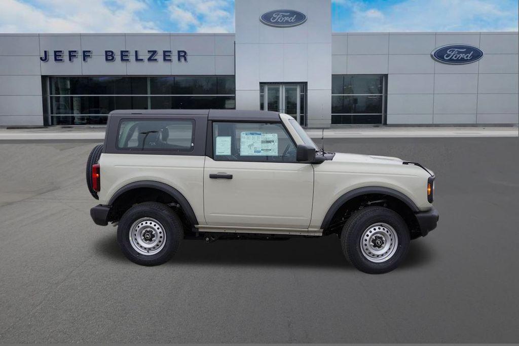new 2025 Ford Bronco car, priced at $38,540