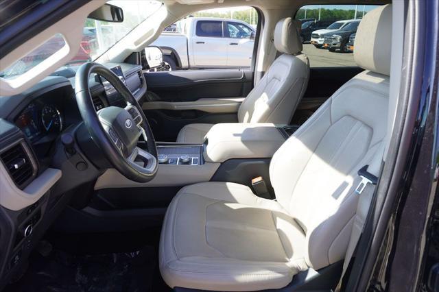 used 2023 Ford Expedition car, priced at $45,596