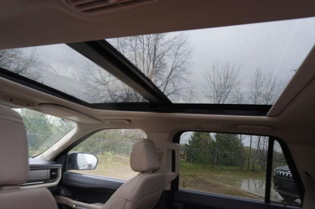 used 2023 Ford Expedition car, priced at $45,596