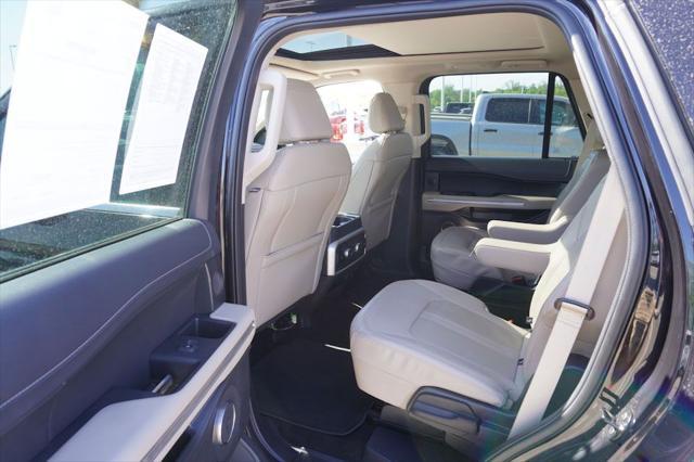 used 2023 Ford Expedition car, priced at $45,596
