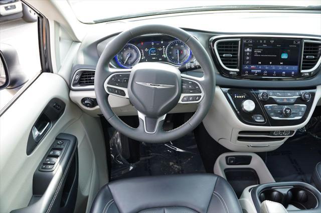 used 2023 Chrysler Pacifica car, priced at $21,298