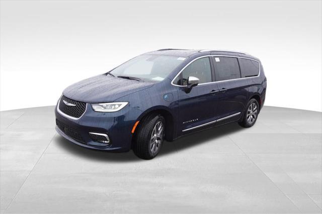new 2025 Chrysler Pacifica car, priced at $45,550