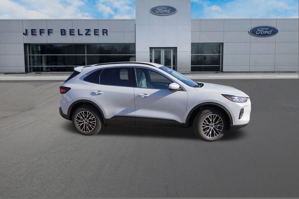 new 2025 Ford Escape PHEV car, priced at $27,363