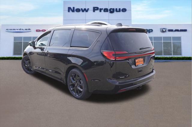 new 2025 Chrysler Pacifica car, priced at $46,691