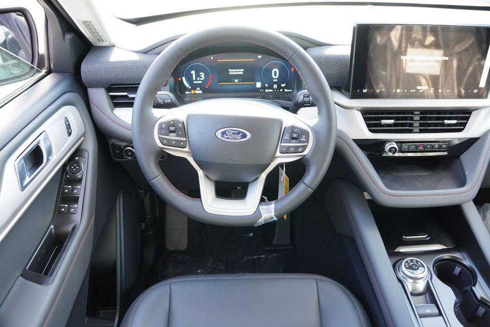 new 2025 Ford Explorer car, priced at $43,687