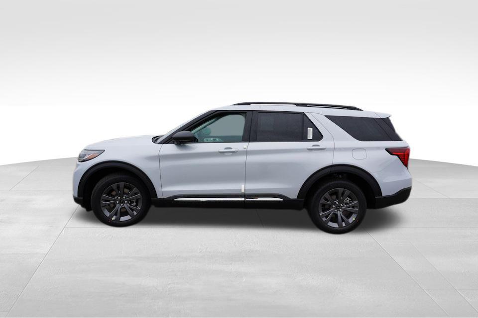 new 2025 Ford Explorer car, priced at $42,764