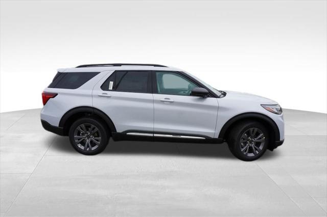 new 2025 Ford Explorer car, priced at $42,602
