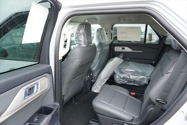 new 2025 Ford Explorer car, priced at $42,602