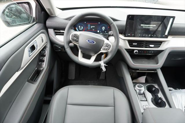 new 2025 Ford Explorer car, priced at $42,602