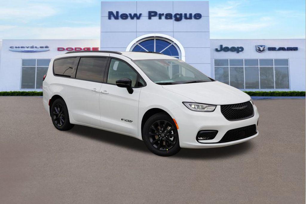 new 2025 Chrysler Pacifica car, priced at $40,932