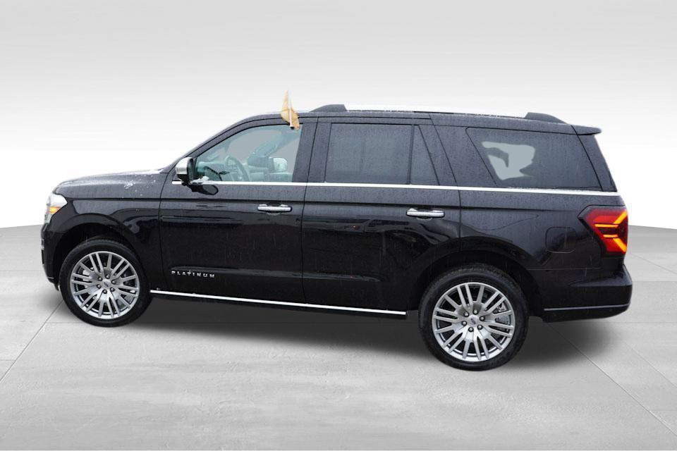 used 2024 Ford Expedition car, priced at $60,655