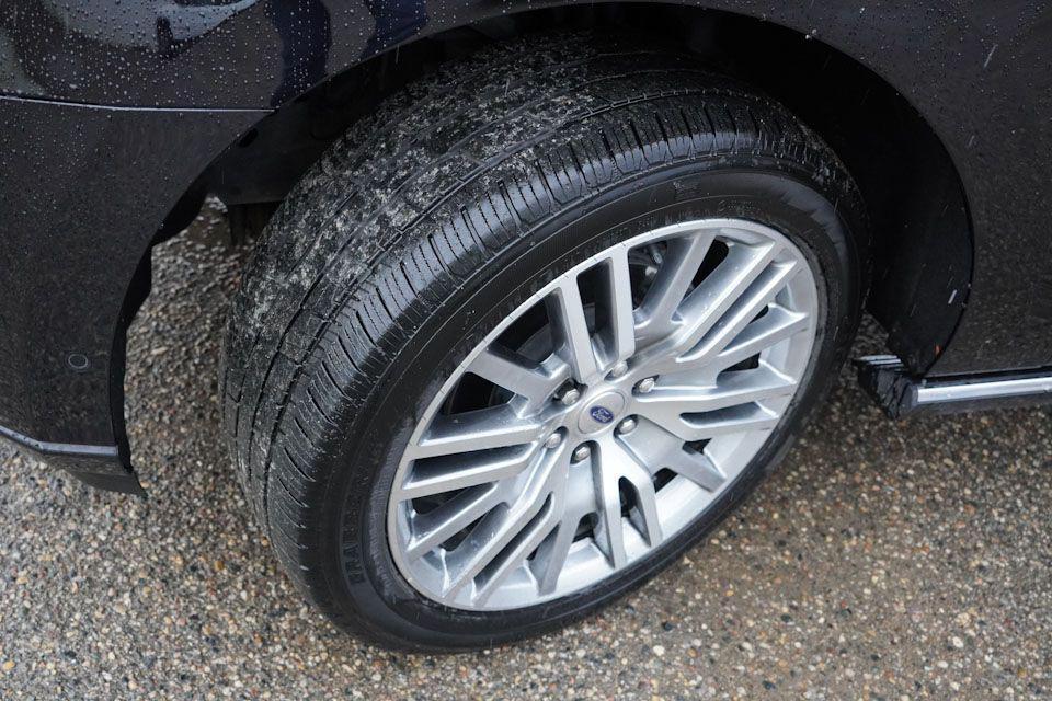 used 2024 Ford Expedition car, priced at $60,655