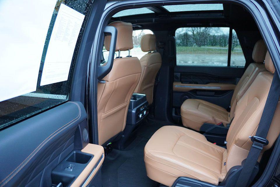 used 2024 Ford Expedition car, priced at $60,655
