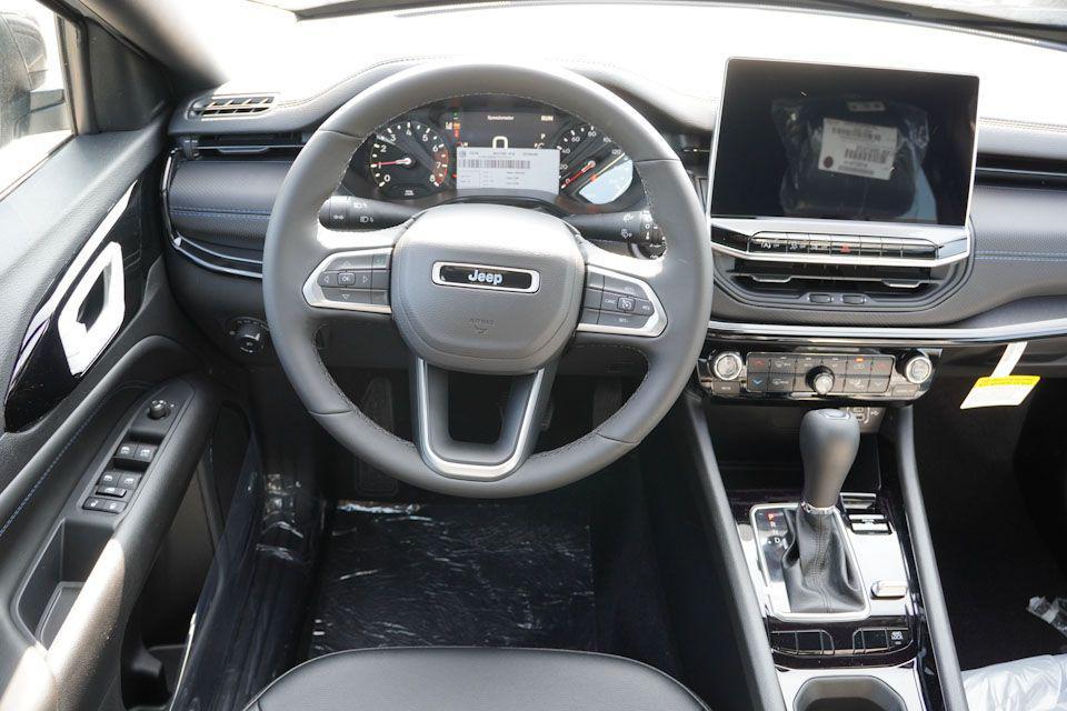new 2025 Jeep Compass car, priced at $32,345