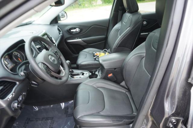 used 2022 Jeep Cherokee car, priced at $26,999