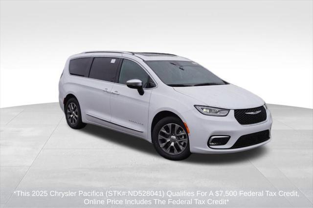 new 2025 Chrysler Pacifica car, priced at $42,969
