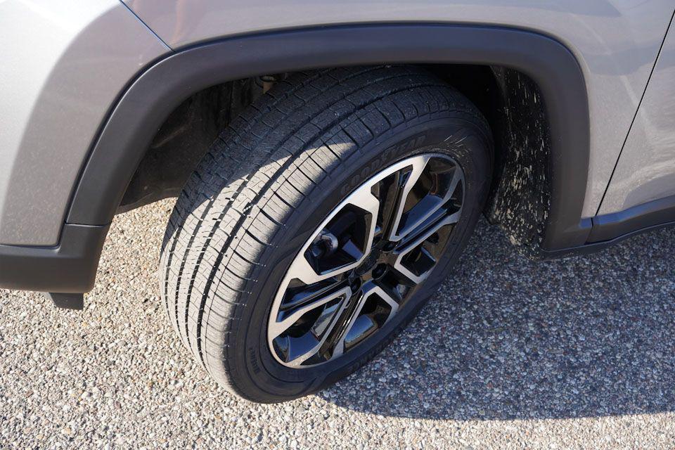 used 2022 Jeep Compass car, priced at $20,977