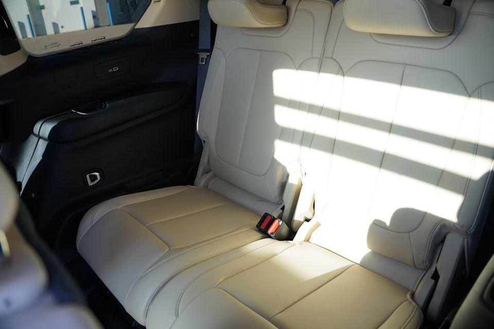 used 2022 Jeep Grand Cherokee L car, priced at $30,986