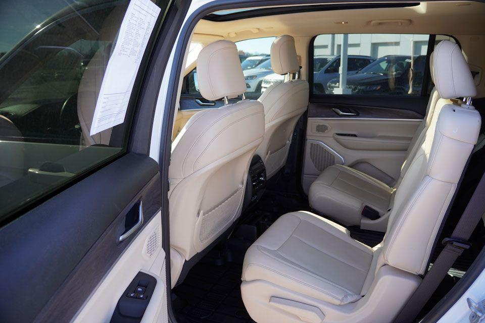 used 2022 Jeep Grand Cherokee L car, priced at $30,986