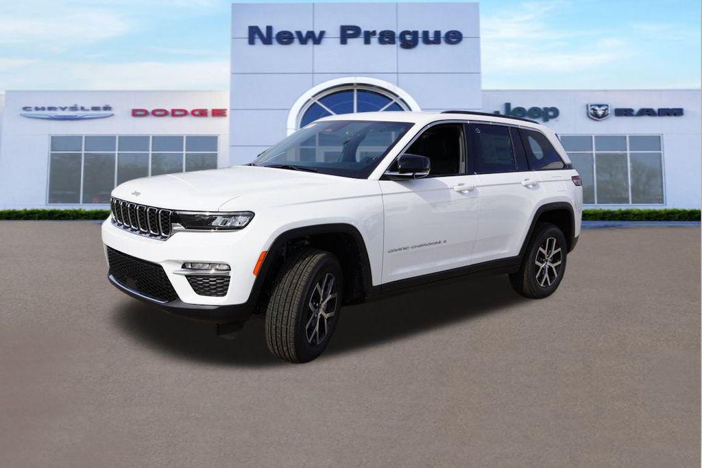 new 2025 Jeep Grand Cherokee car, priced at $40,881